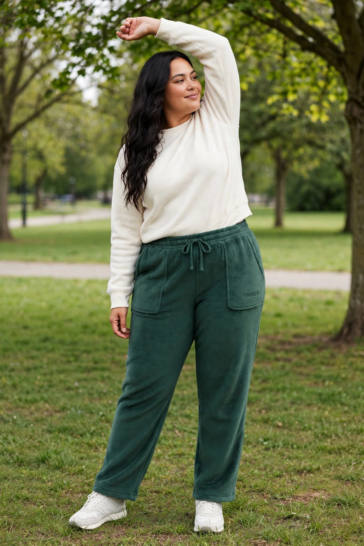 Ember Fleece Sweatpant - Forest - lifestyle