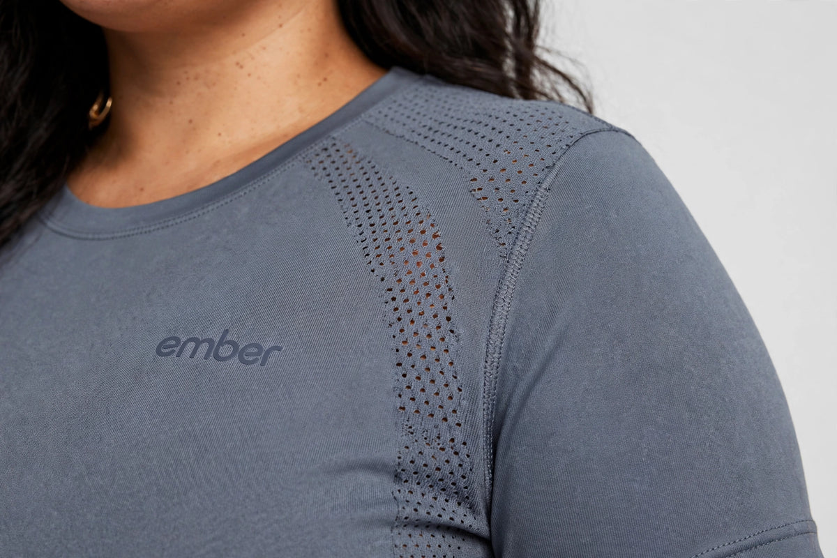 Ember Seamless Training Tee - Slate - detail