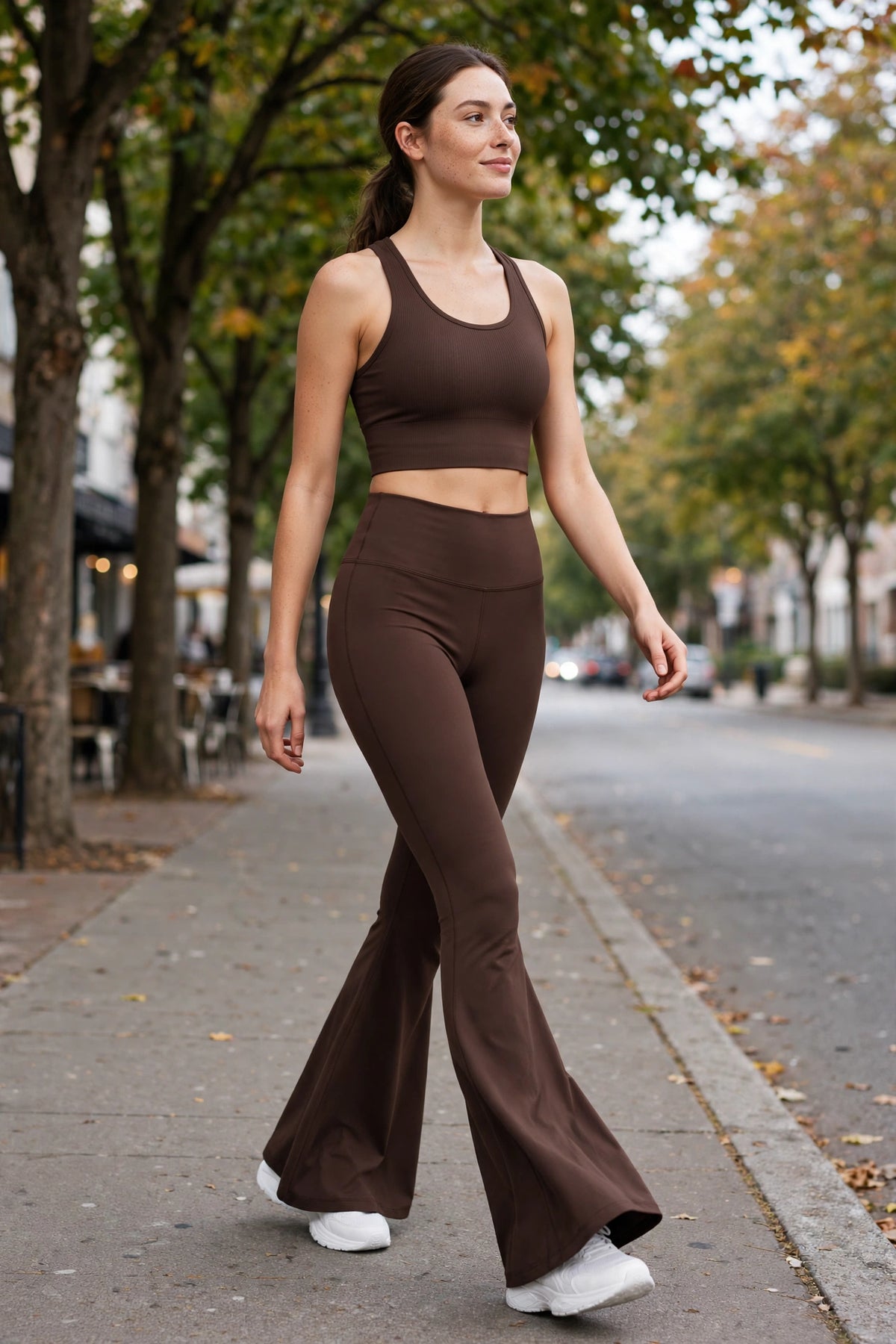 Vapor Flare Legging - Espresso - lifestyle