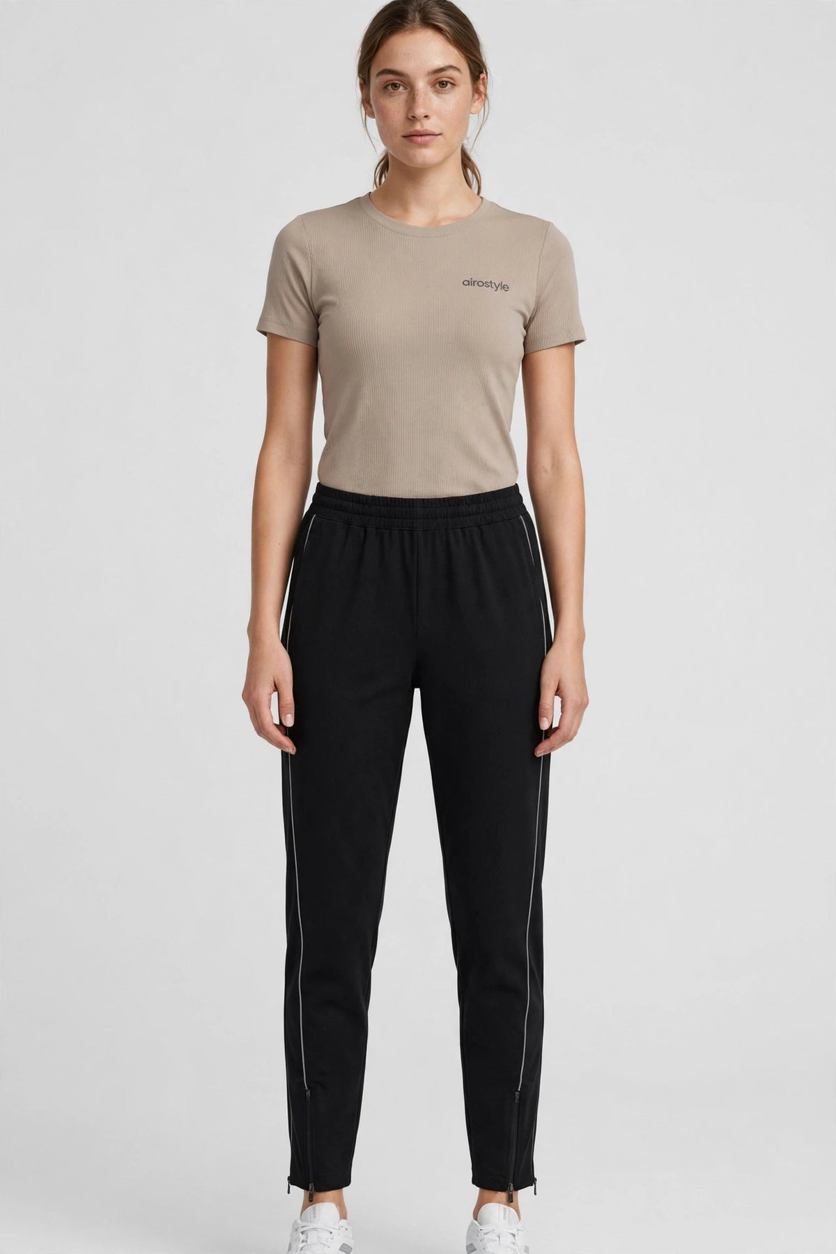 Vapor Lightweight Track Pant - Black - front