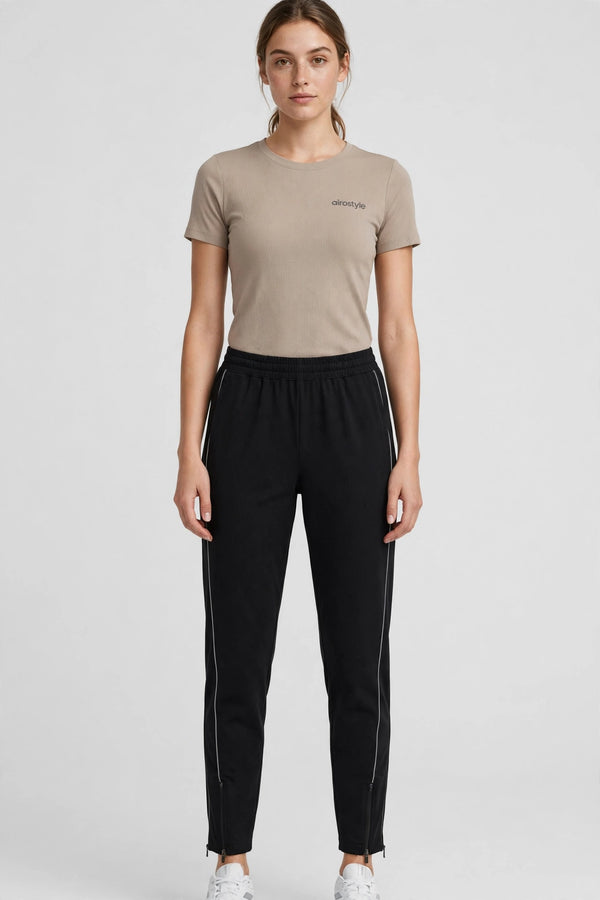 Vapor Lightweight Track Pant - Black - front