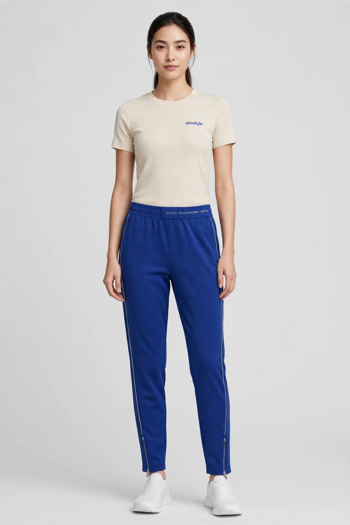 Vapor Lightweight Track Pant - Royal - front